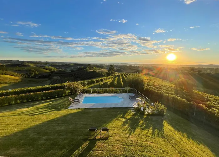 Villa Ca' Colomba San Damiano dʼAsti