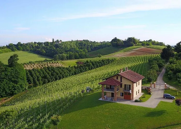 Villa Ca' Colomba San Damiano dʼAsti